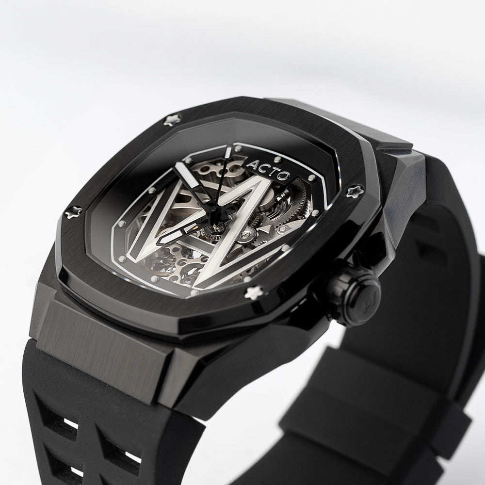 Imagem do relógio A001 Black, mostrando seu design elegante e sofisticado, ideal para o homem moderno que busca estilo e funcionalidade.